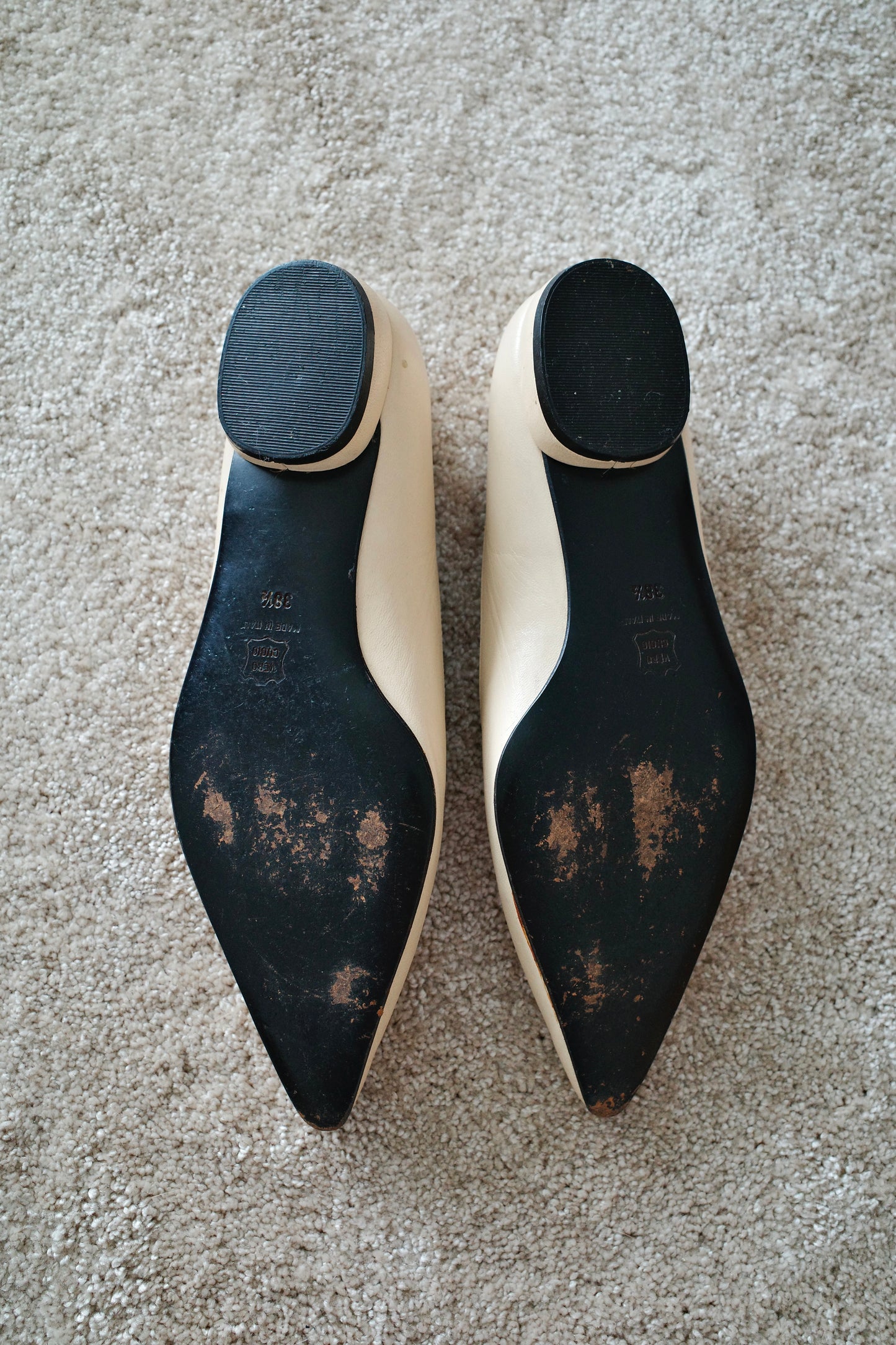 VINTAGE POINTY BALLERINAS