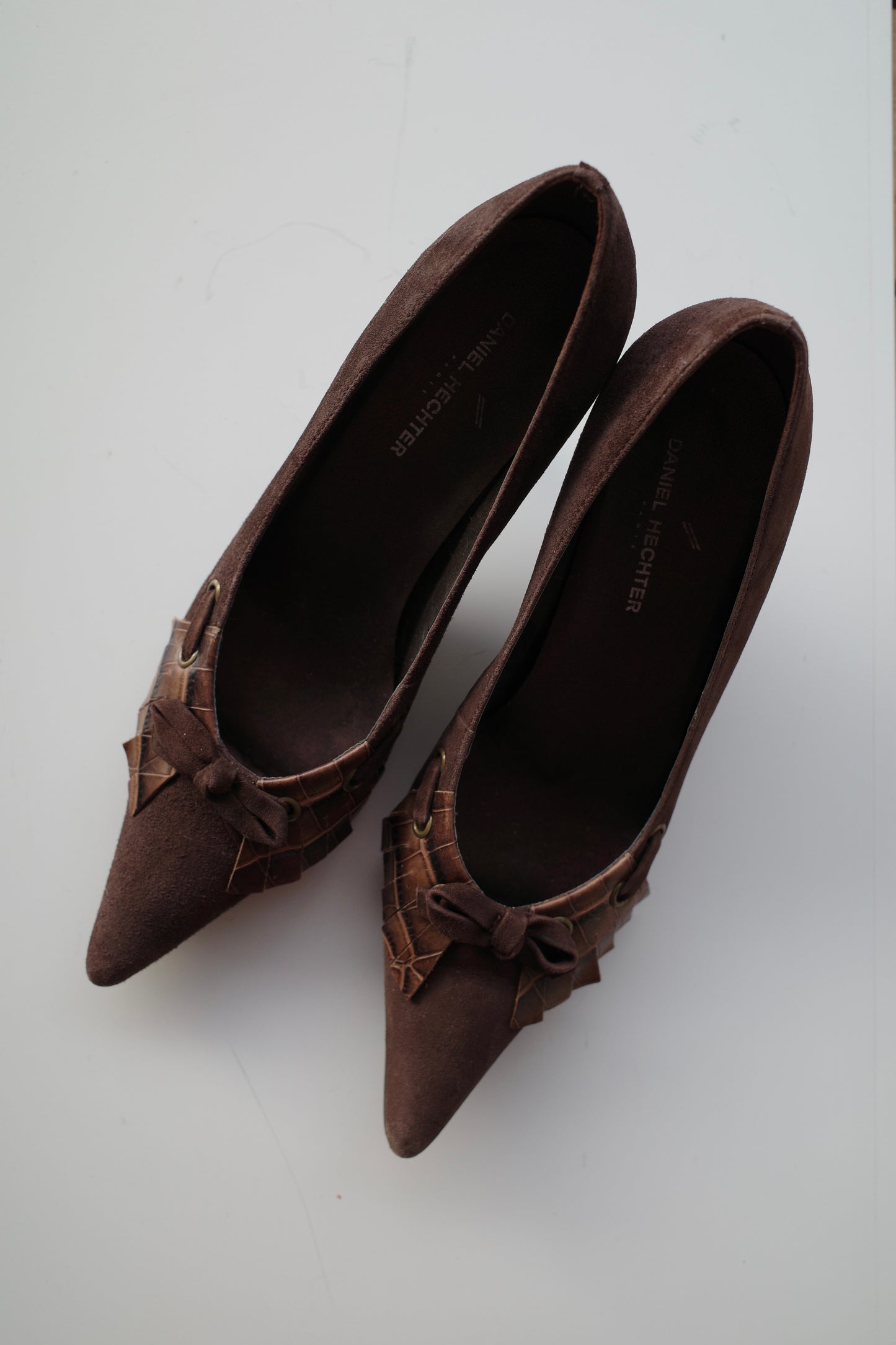 DANIEL HECHTER SUEDE KITTEN HEELS