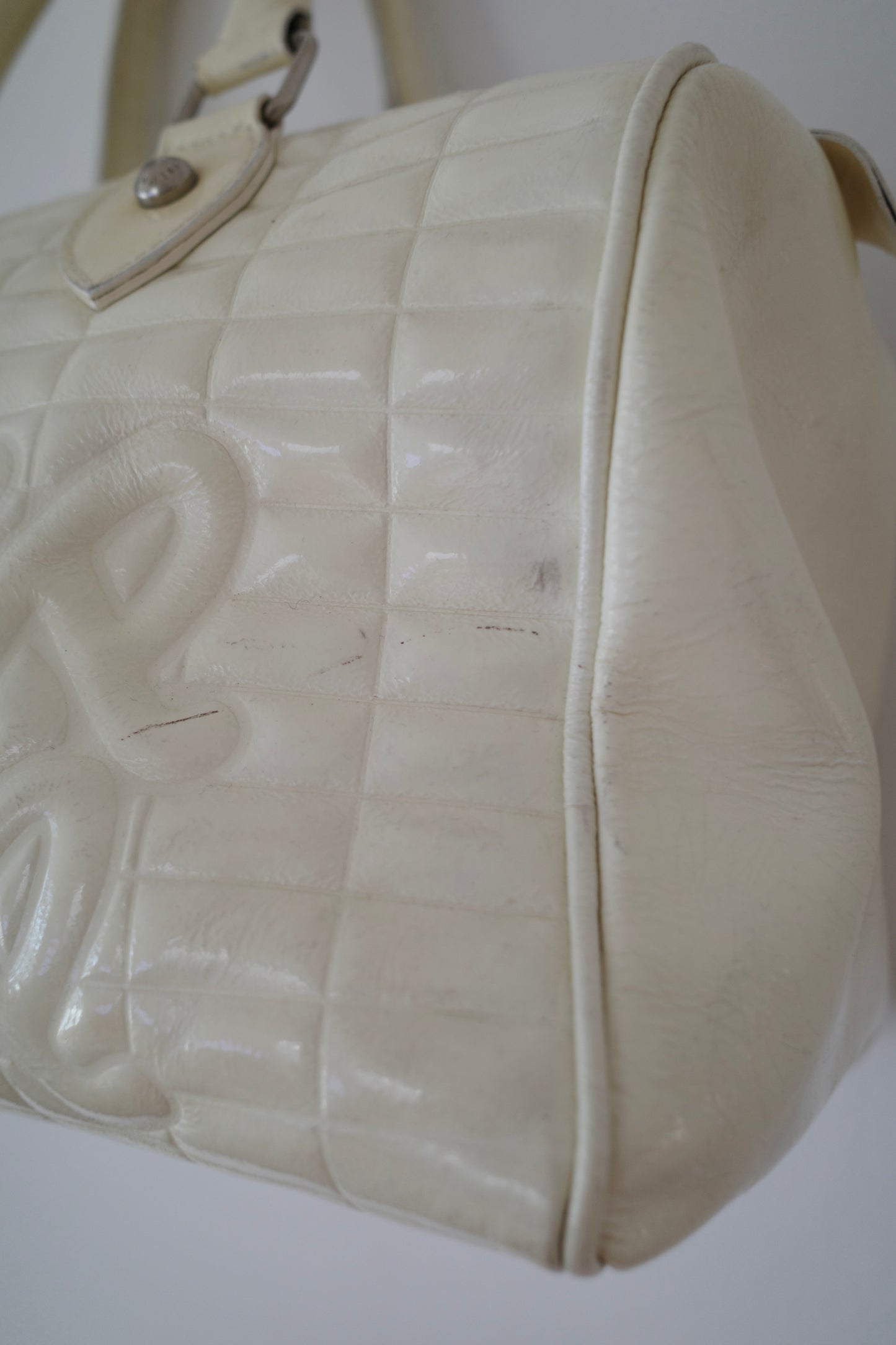 QUILTED LEATHER HANDBAG
