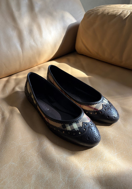 VINTAGE BURBERRY BALLET FLATS