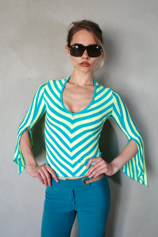 FLARED SLEEVE STRIPE SHIRT