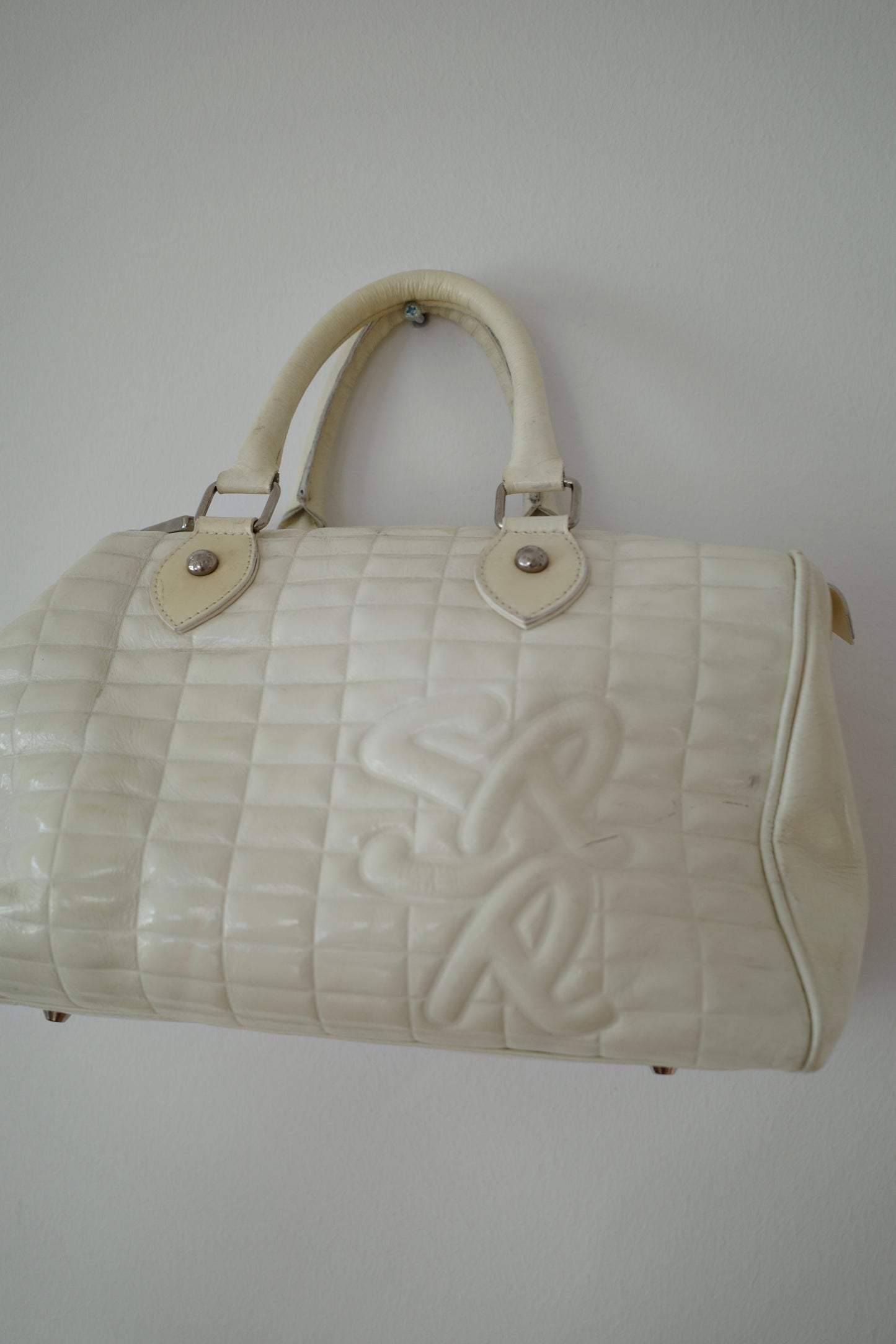 QUILTED LEATHER HANDBAG