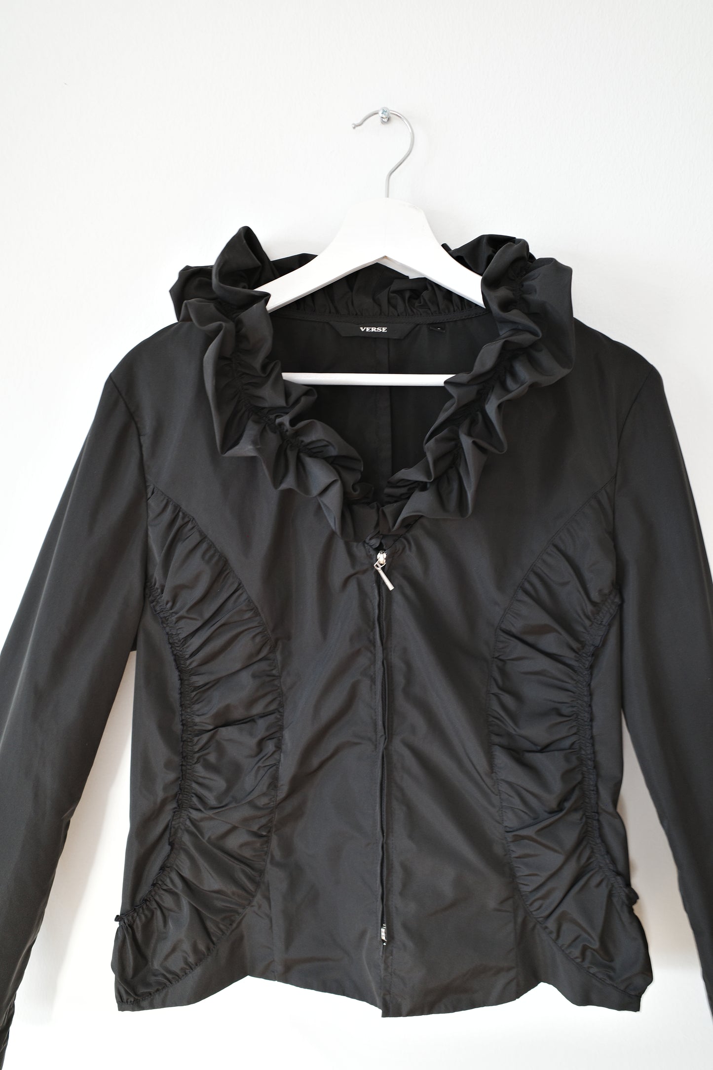 VINTAGE RUFFLED TECH JACKET