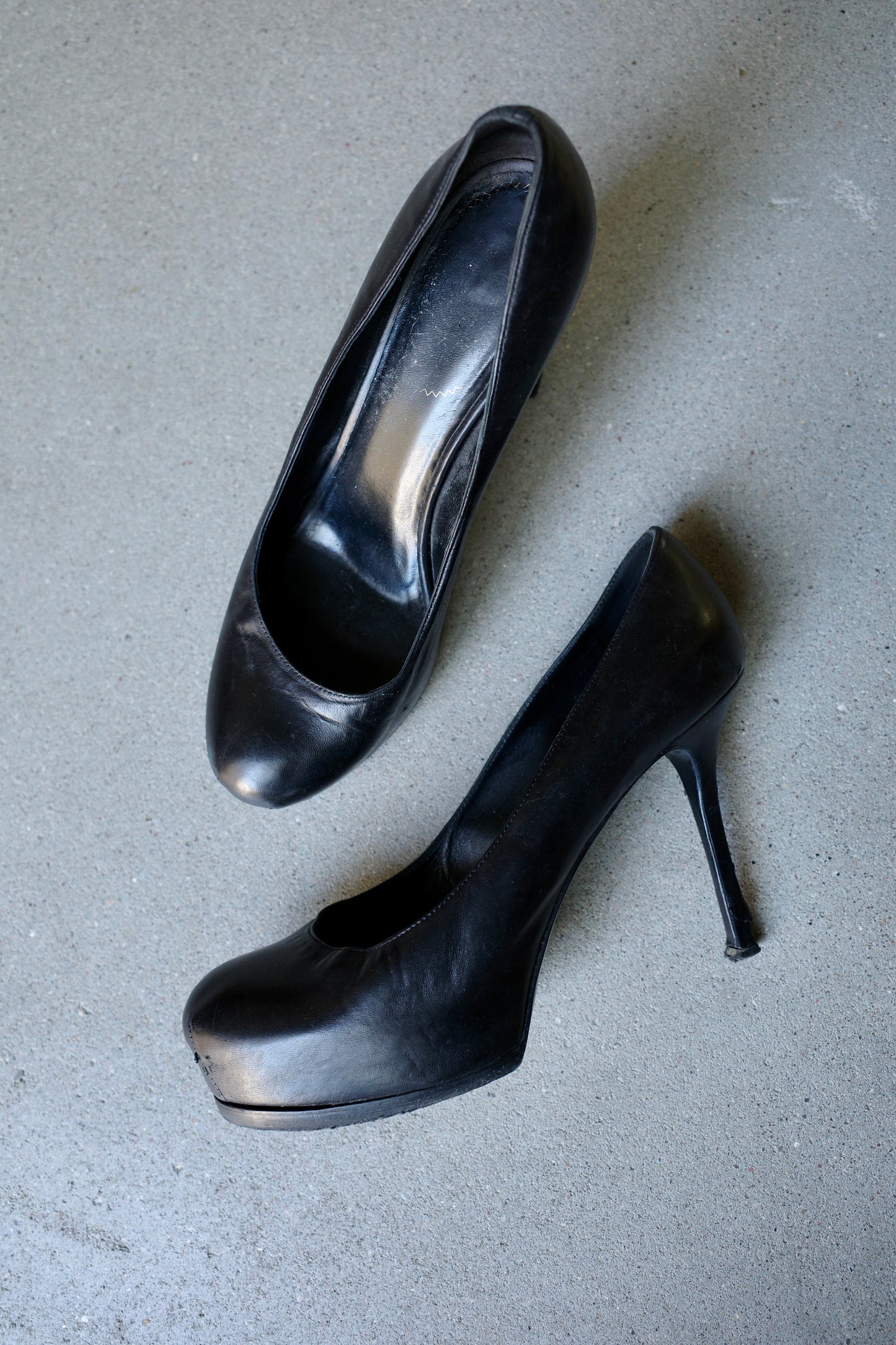 YSL TRIBTOO PUMPS