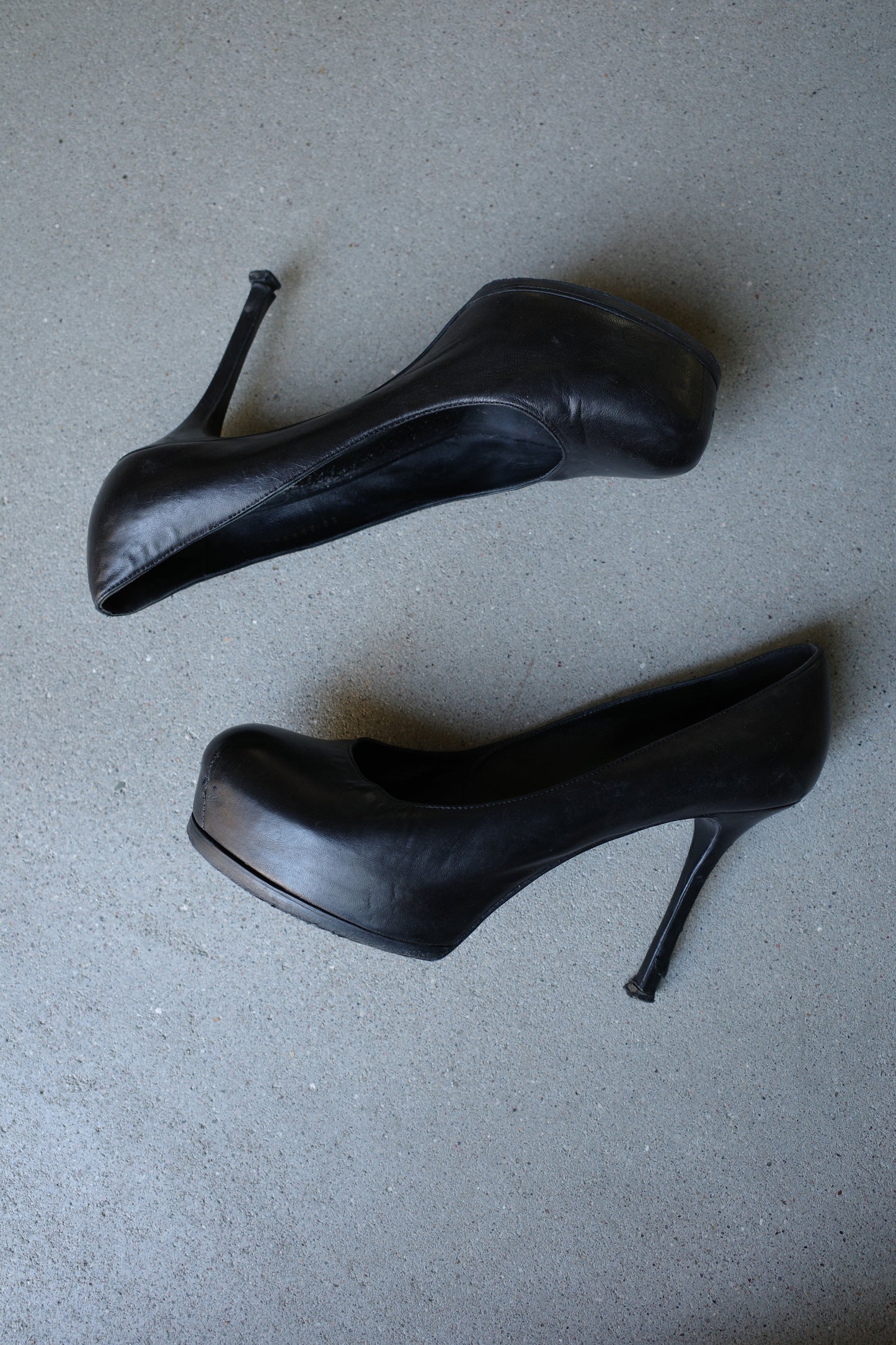 YSL TRIBTOO PUMPS