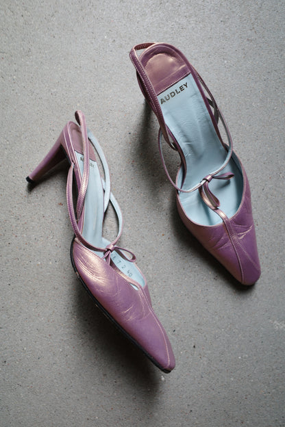 VINTAGE METALLIC KITTEN HEELS