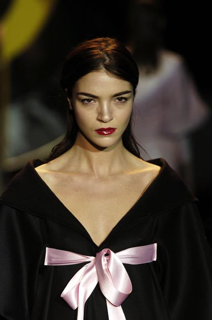 AMAYA ARZUAGA F/W 2004 BOW ROBE